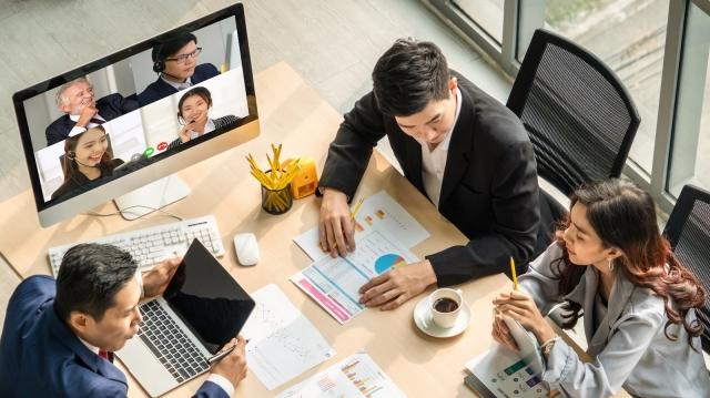 What Is Hybrid Engagement? Strategies to Implement Hybrid Engagement in Your Next Event cover picture
