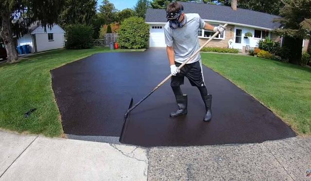 Why Asphalt Sealing in Toronto Is Essential for Driveway Longevity cover picture