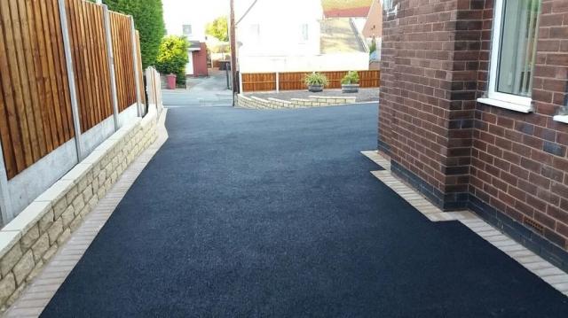 Environmental Impact of Tarmacadam Glasgow Surfaces: Sustainability and Longevity cover picture
