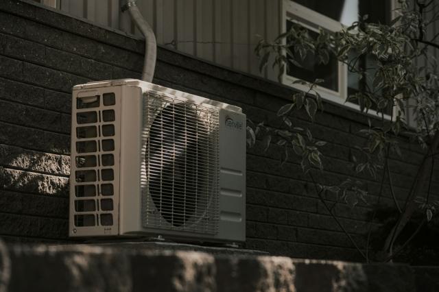 How to Install an Air Conditioning System cover picture