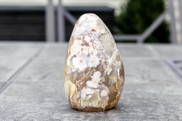 The Appeal and Possibilities of Bulk Flower Agate cover picture