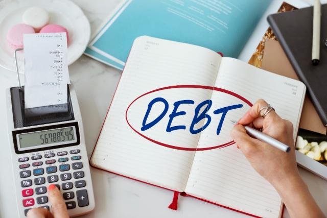 Prioritizing Essential Expenses cover picture