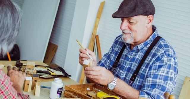 Stimulating Hobbies for Your Retired Parents To Try cover picture