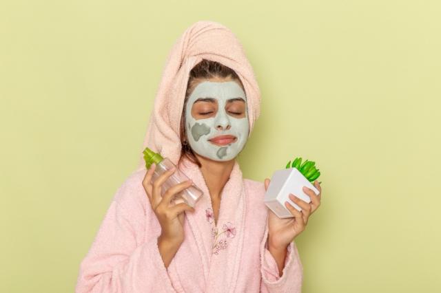Facial Mask Products: A Comprehensive Guide to Radiant and Healthy Skin cover picture