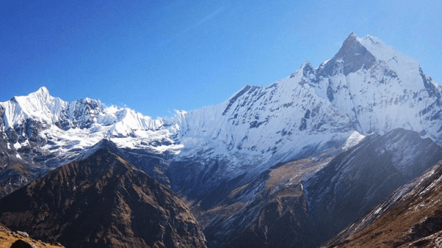 Trekking the Heart of Nepal: cover picture