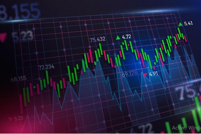 Crucial Tools for Traders: Differentiating EMA and SMA for Improved Decision-Making cover picture