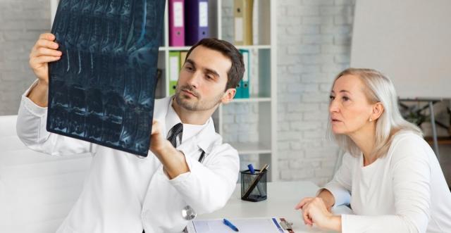 Study Clinical Physiology Degree in the UK 2023 – 2024 from Top Universities! cover picture