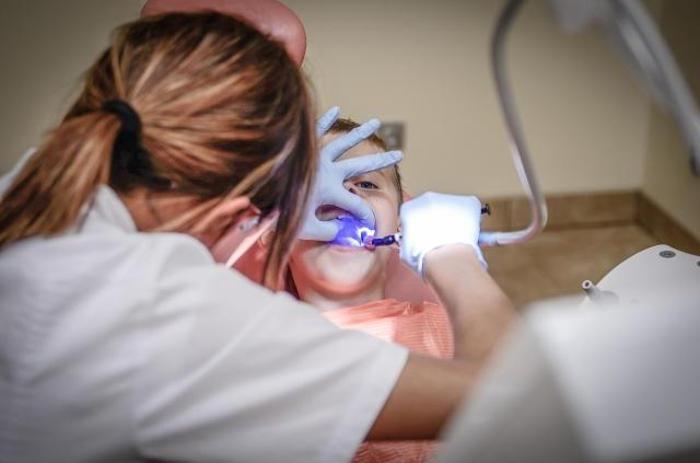 Considerations When Choosing A Dentist cover picture