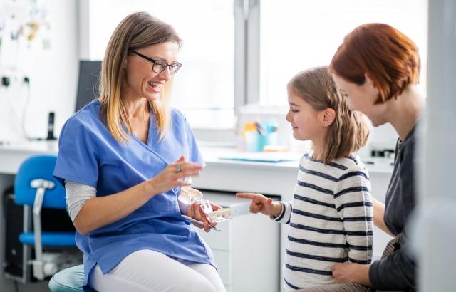 5 Benefits of a Family Seeing the Same Dentist cover picture