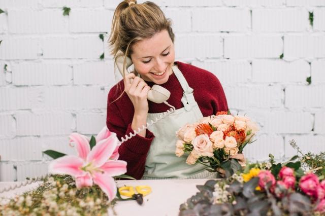Expert Tips for Picking the Right Bouquet for Every Occasion cover picture
