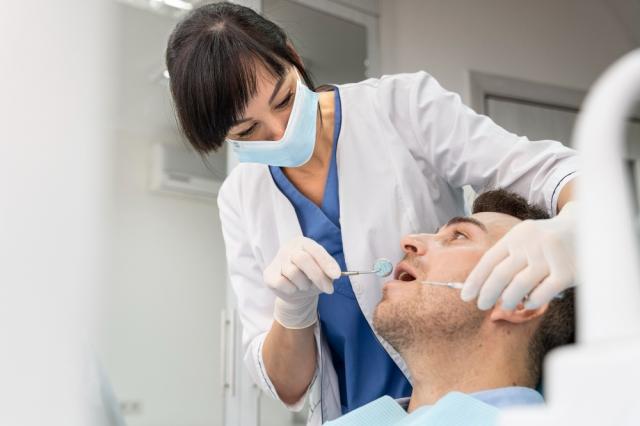 Daily Oral Habits That Lead to Stronger Teeth and Gums cover picture