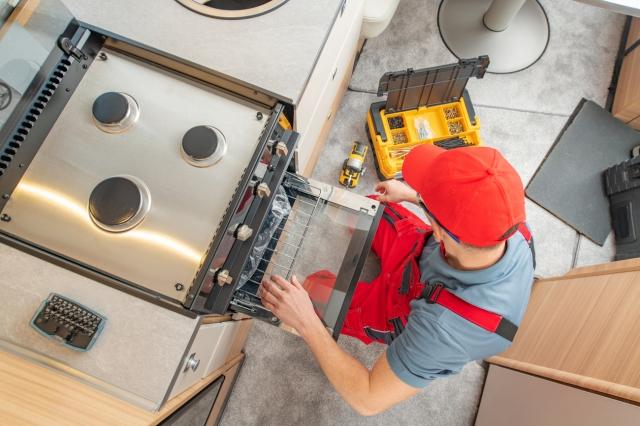 How To Find the Best RV Extended Warranty for Your Needs cover picture