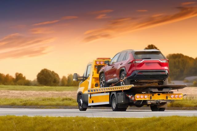 Fast & Professional Towing Services in Tualatin OR cover picture
