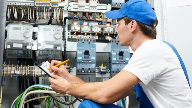 What Every Business Owner Should Know About Commercial Electrical Maintenance cover picture