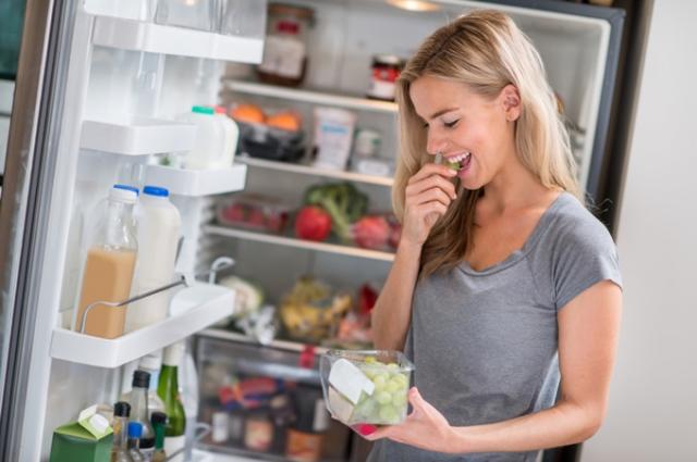 The Best Place to Store Fruit: In the Fridge or on the Counter? cover picture