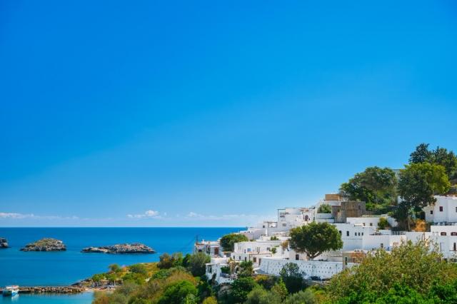 Island Hopping in Greece: A Relaxed Way to Explore the Mediterranean cover picture