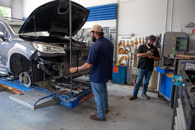 Auto Shop vs. Body Shop: What’s the Difference and Which One Do You Need? cover picture