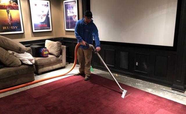 What Is the Best Way to Fix Water Damage in Cincinnati, OH? cover picture