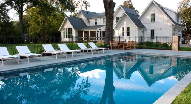 How Much Does It Cost to Install a Pool in Nashville? cover picture