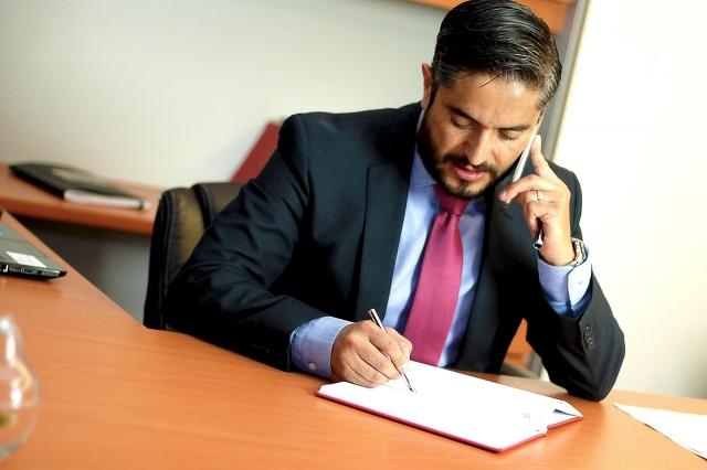Don’t Face Insurance Companies Alone: How the Right Lawyer Can Maximize Your Recovery cover picture