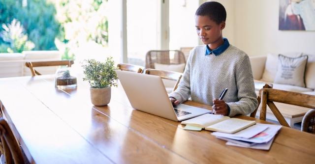 4 Ways To Establish Boundaries When Working Remotely cover picture