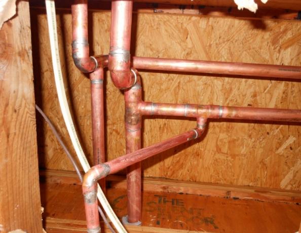 What Happens During a Whole-House Repipe (Step-by-Step Guide) cover picture