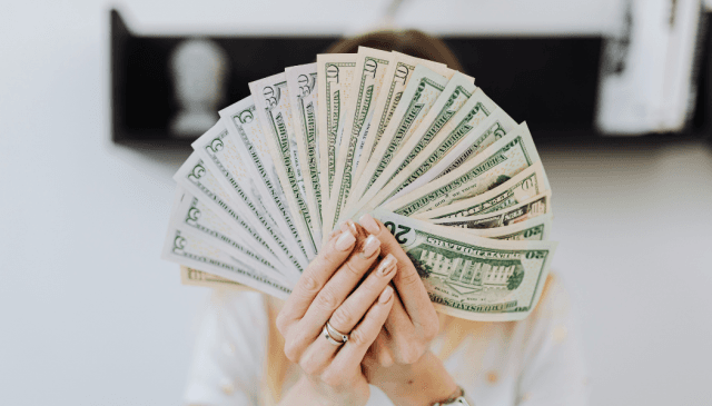 5 Important Money Moves to Make Before the Year Ends cover picture
