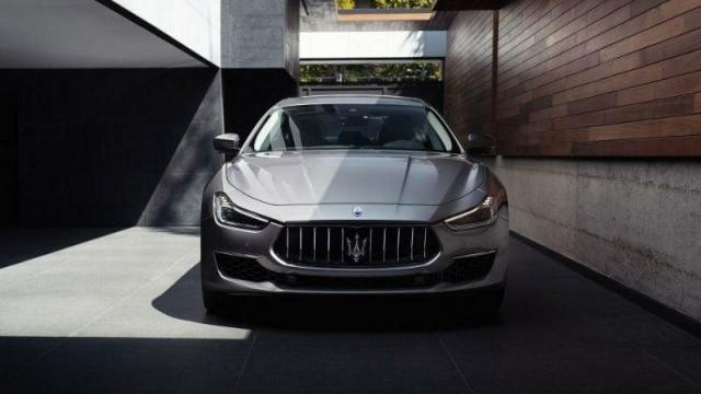 Your Guide to Buying a New Car in Naperville cover picture