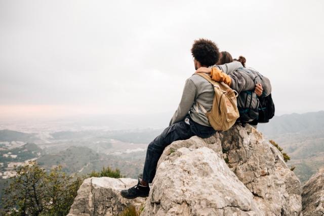 Traveling as a Lifestyle: 5 Tips From Long-time Nomads cover picture