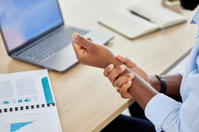Carpal Tunnel Syndrome: The Importance of Effective Treatment cover picture