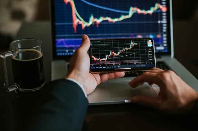 How To Read Stock Charts cover picture
