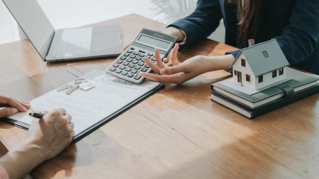 Home Equity Loan: What is it and How Does it Work? cover picture