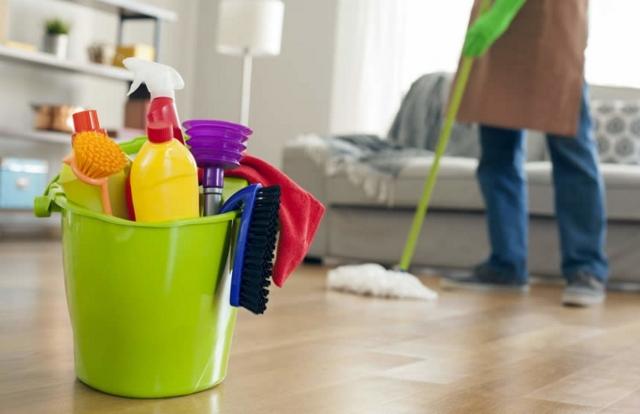 Advantages of Using a Local Cleaning Service cover picture