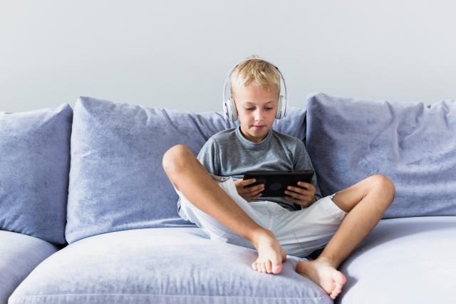 Fostering Healthy Tech Connections in Young Minds cover picture