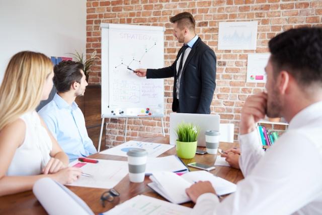 How to Build and Maintain a Successful Marketing Department cover picture