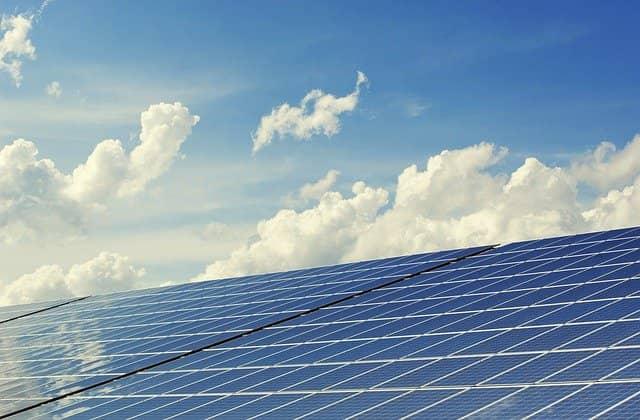 Renewable energy definition, types, example, and advantages? cover picture