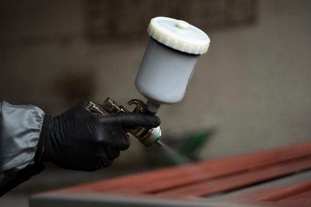 How to Fix Paint Drips From Spray Painting cover picture