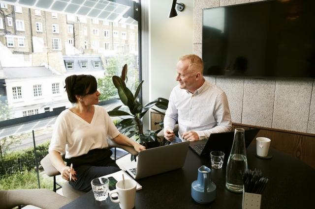 The Benefits of Hiring a Consultant: Maximizing Expertise and Efficiency in Business cover picture