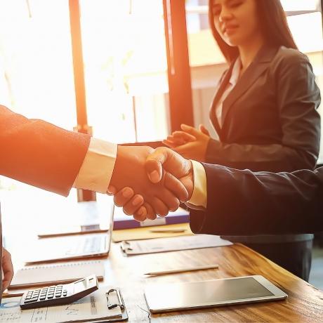 Are You Looking To Top Up Your Tech Game? Here Are 5 Tech Trends For Your Business cover picture