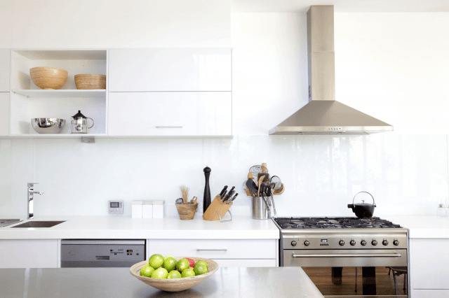 How to Troubleshoot Common Kitchen Plumbing Problems cover picture