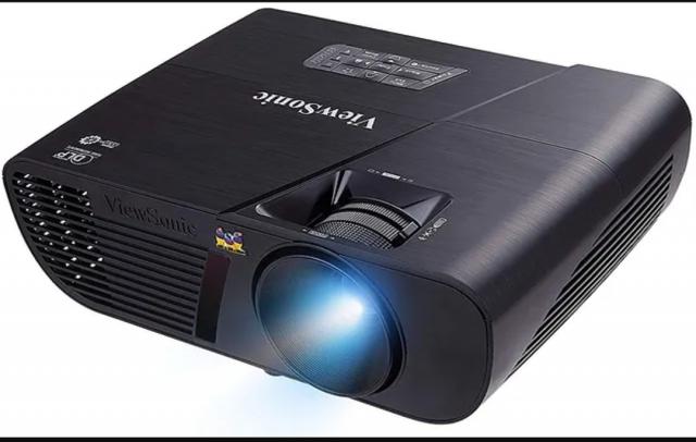 Illuminate Your Event with Projector Rental Services in Los Angeles cover picture