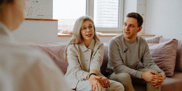 How to Help a Loved One Choose the Right Addiction Recovery Facility cover picture