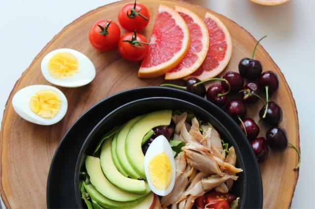How to Lose Thigh Fat with Simple Exercises and Healthy Food cover picture