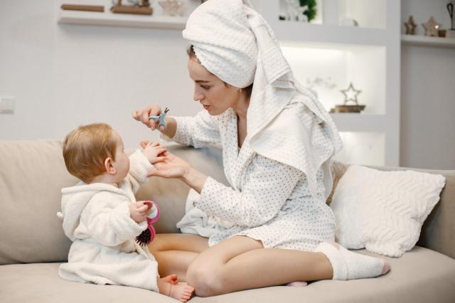 Essential Tips for Bath Time with Your Baby cover picture