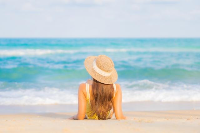 Rules For The Perfect Tan For A Beach Holiday cover picture