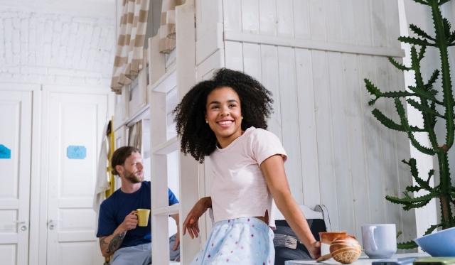 8 Tips for Moving Yor Kids Across the Country for College cover picture
