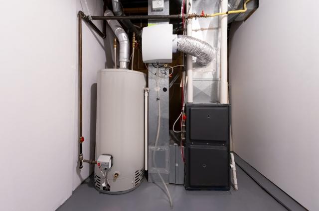 What Are the Differences Between Propane and Electric Furnaces? cover picture
