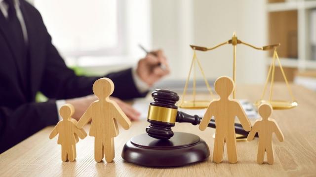 Navigating Custody Changes in Cases of Parental Relocation cover picture