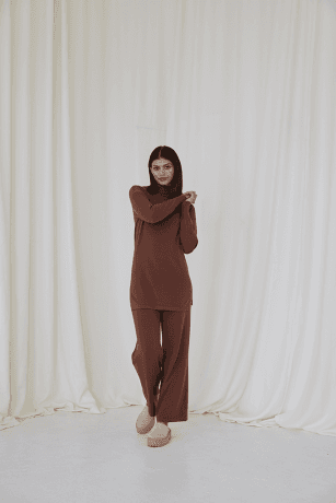Unveiling the Splendor of Buying Natural Loungewear and Jumpers Online cover picture
