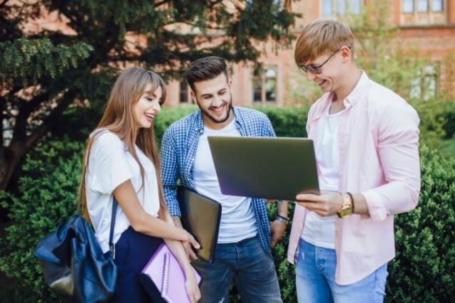 Best Universities for Computer Science in the UK! cover picture